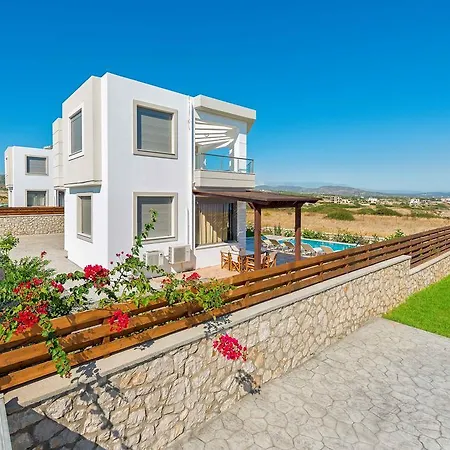 Olga Luxury Front Villas ラクハニア